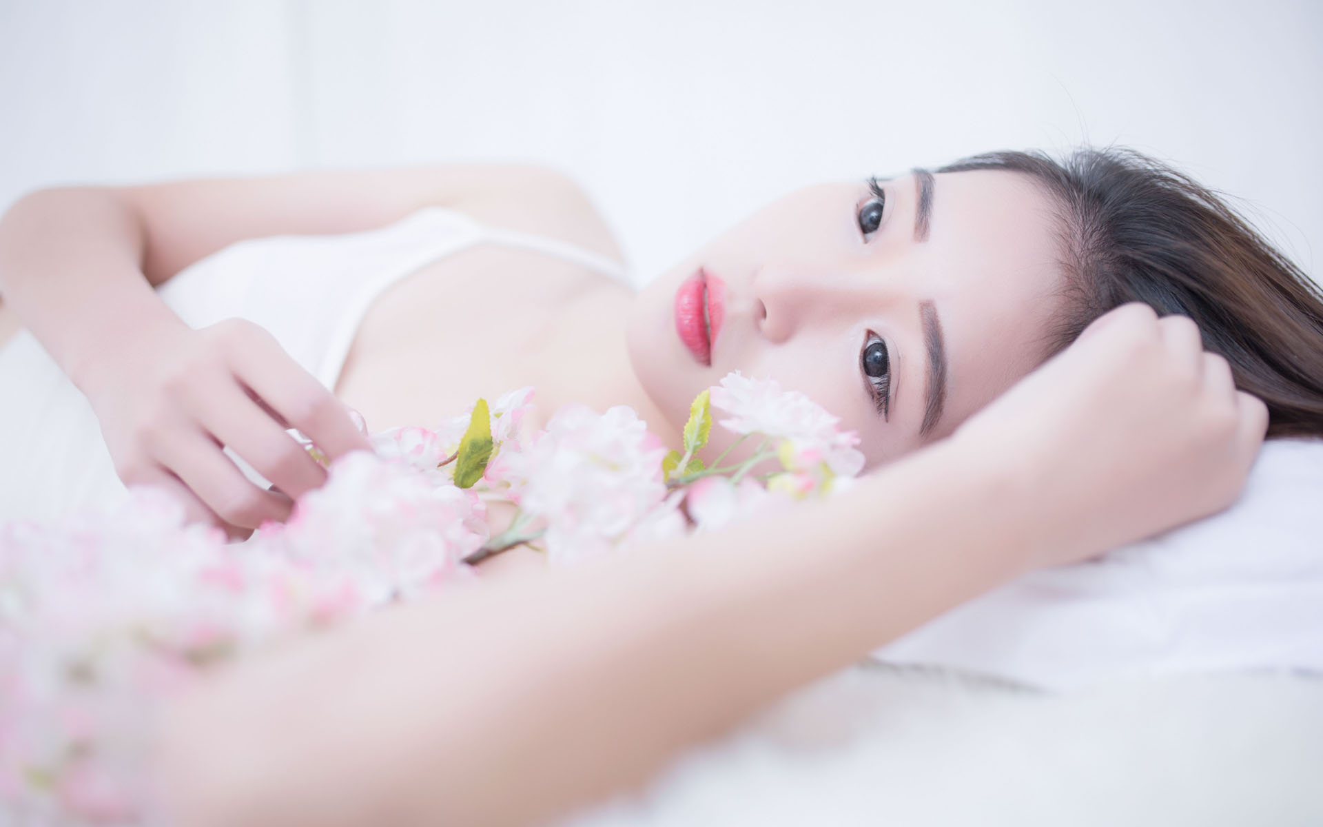 2025年世界青年发展论坛在苏州开幕